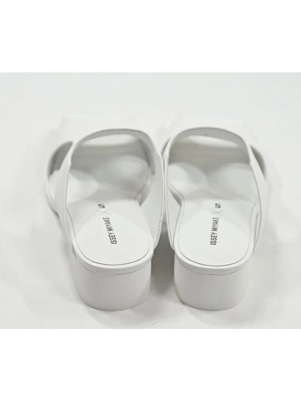 Issey Miyake x United Nude Fin Shoe in White